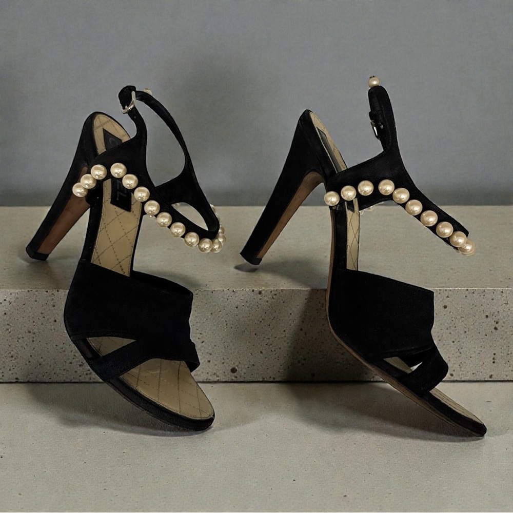 CHANEL Black Satin Pearl Embellished Sandal Heels Women’s‎ Size 40 Elegant Shoes